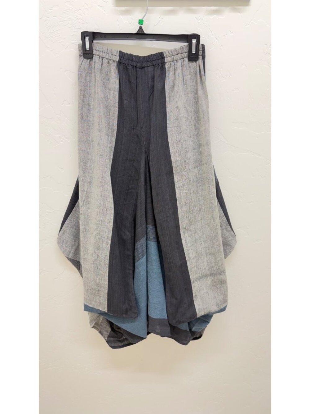 The Om Company Patchwork Medi Skirt w/Front Pockets Boho Artisan Style Small/Med - Picture 3 of 7